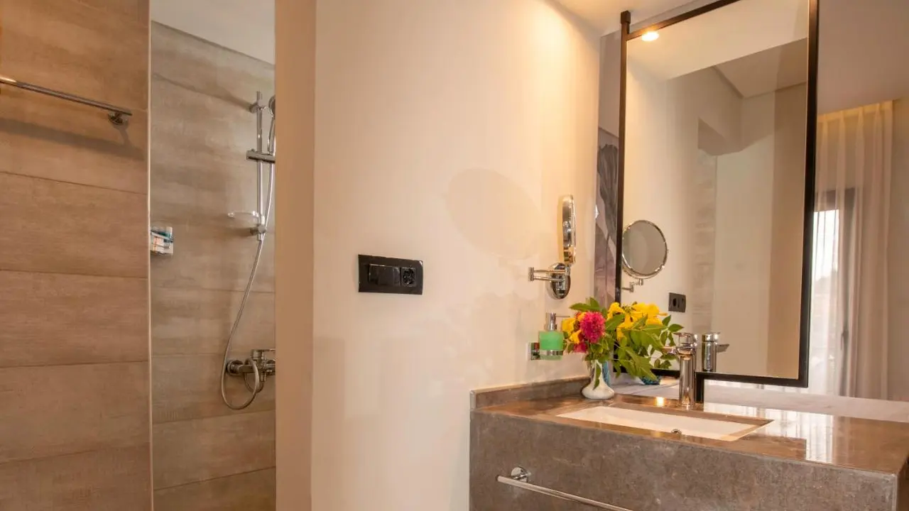 الفندق ثري كورنرز ريحانة - الجونة